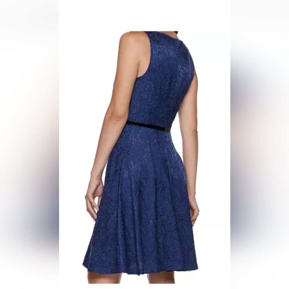 Elle Fit And Flair Elegant Blue Sleeveless Dress Size Medium NWOT - Picture 2 of 3